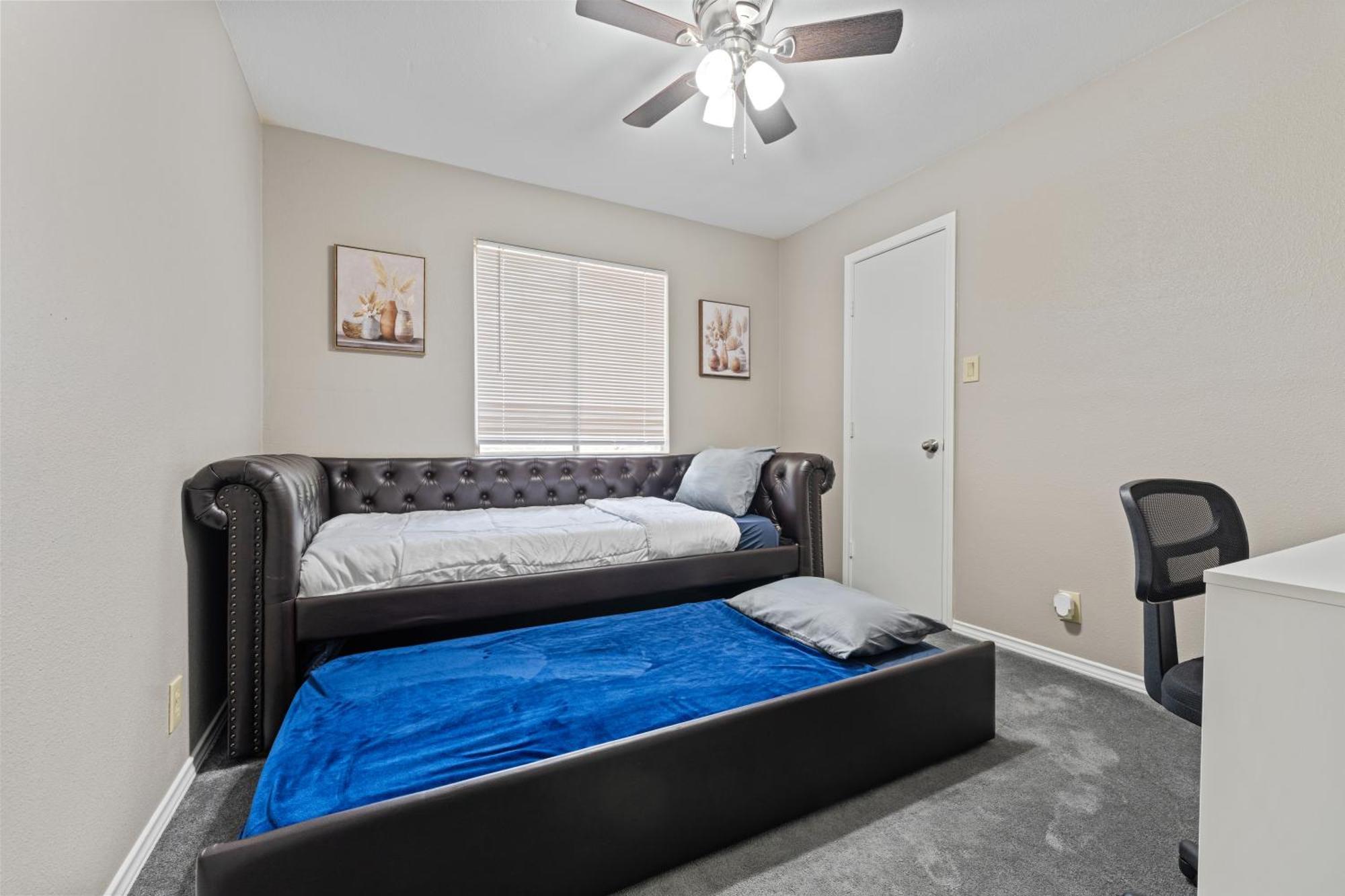 4 Bedroom Suburban Dream House - Seaworld-6Flags-Medcenter - Sleeps 10 San Antonio Exterior photo